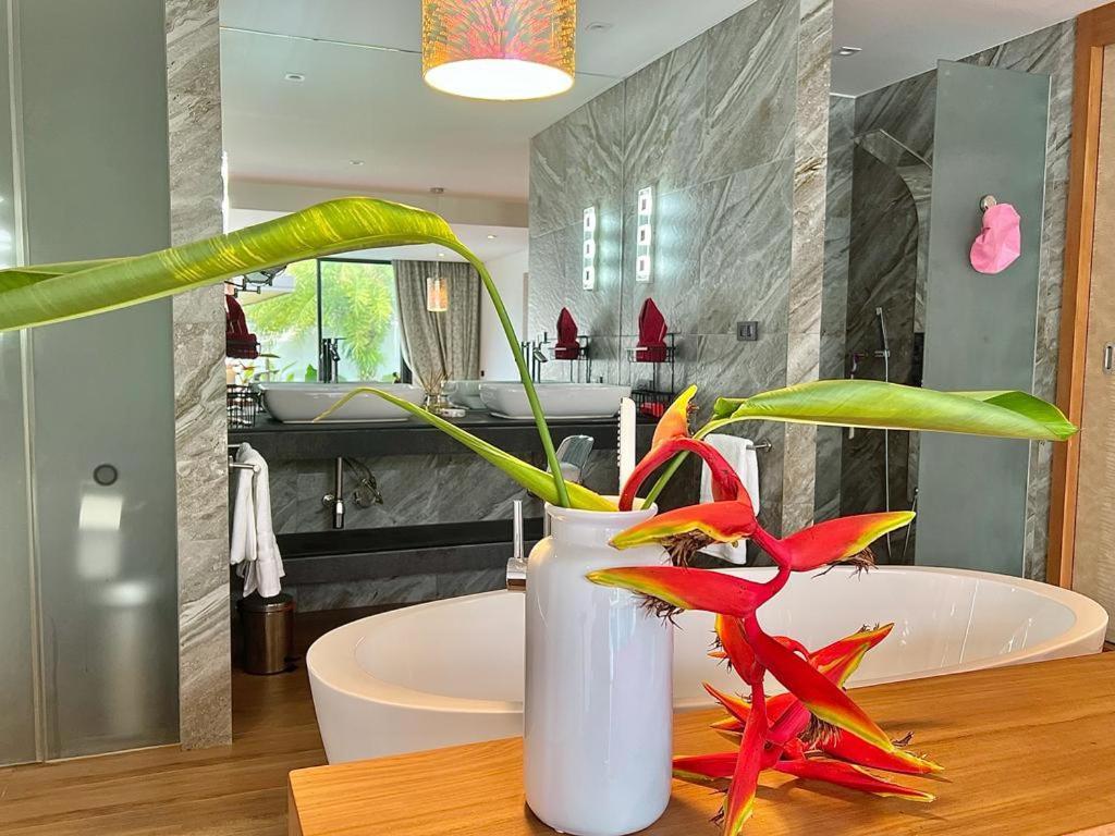 Villa Pak Dang Phuket Bagian luar foto